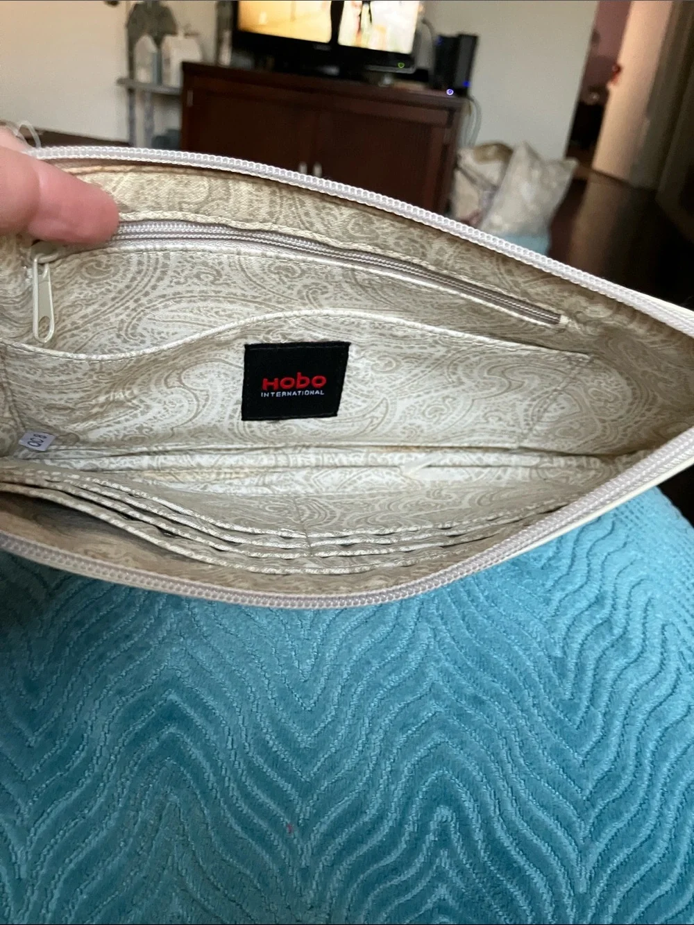 HOBO Cream Leather Wristlet Clutch - Picture 6 of 11